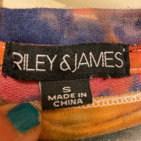 LOVE colorblock top - Picture 10 of 10